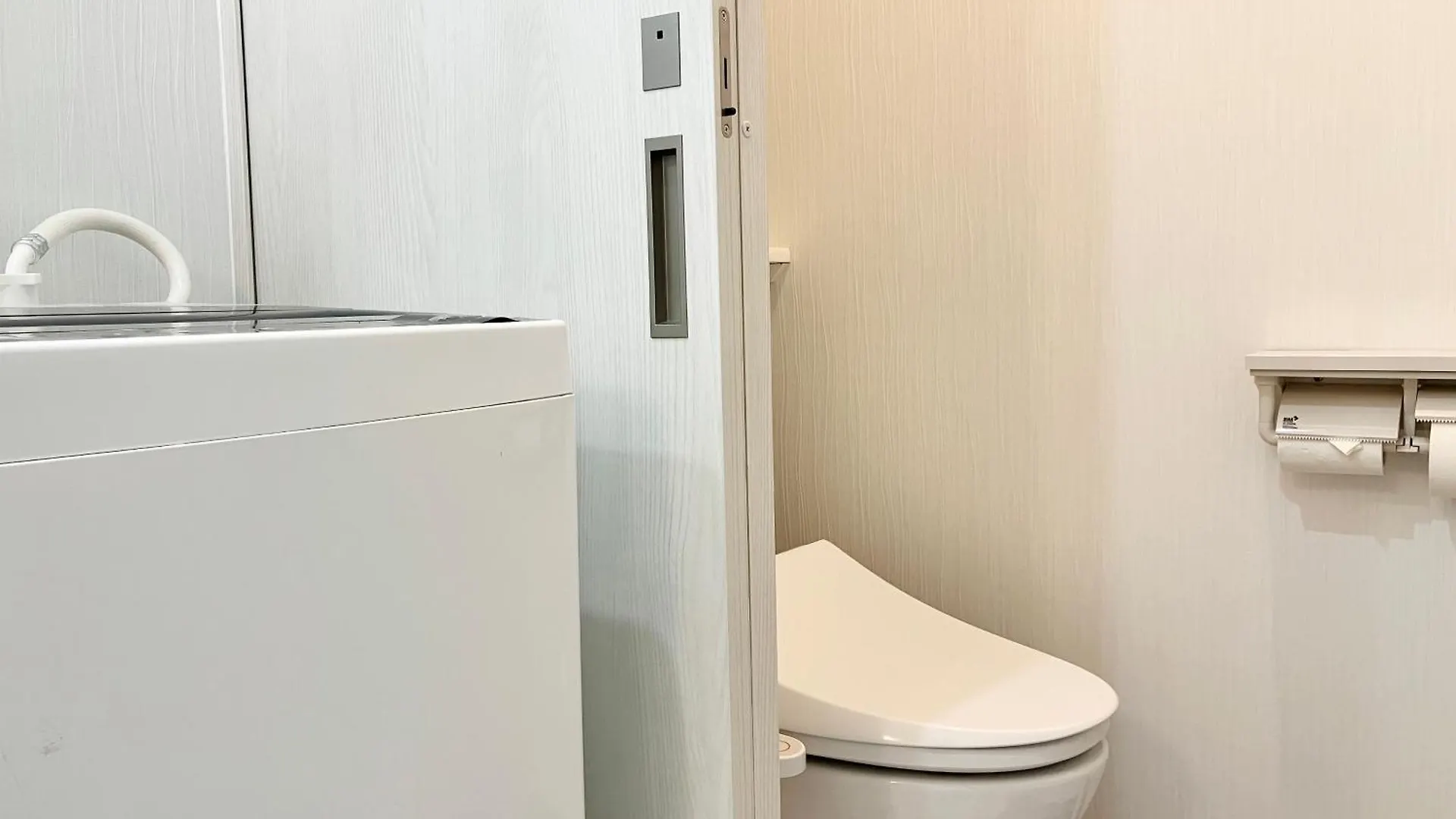Ueno Yuyuhouse 1Room For Rent, Close To Senso-Ji Temple,Kaminarimon Gate,Kappabashi Dougu Street,Akihabara,Shinjuku And Disneyland Tokyo